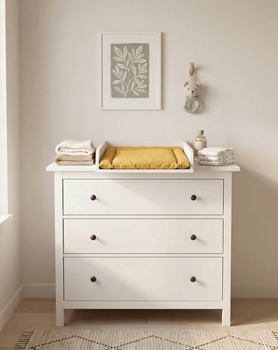 Aankleedopzet voor commode voor HEMNES-commode met 3 laden – met frontpaneel – aankleedoppervlak 50 × 70 cm