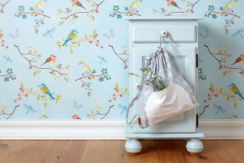 Turnbeutel weiße Pfeile auf Grau