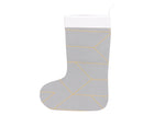 Die KraftKids Weihnachtssocke goldene Linien auf Grau verfügt über einen grauen Körper mit einer weißen Manschette und dünnen goldenen geometrischen Linien - eine elegante Weihnachtsdeko, perfekt für das Hinzufügen festlichen Stil zu Ihnen nach Hause in dieser Saison.